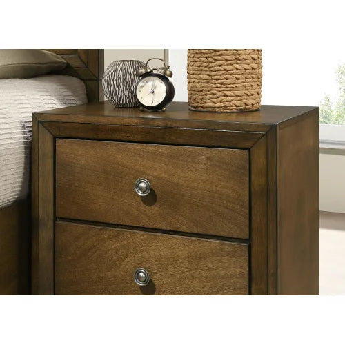 General Use Queen Bed With Two Nightstands Bedroom Set